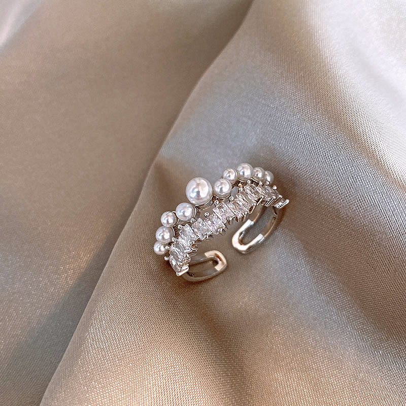 2025 New Arrival Bestseller: Diamond-Encrusted Pearl Ring - Luxe Women's